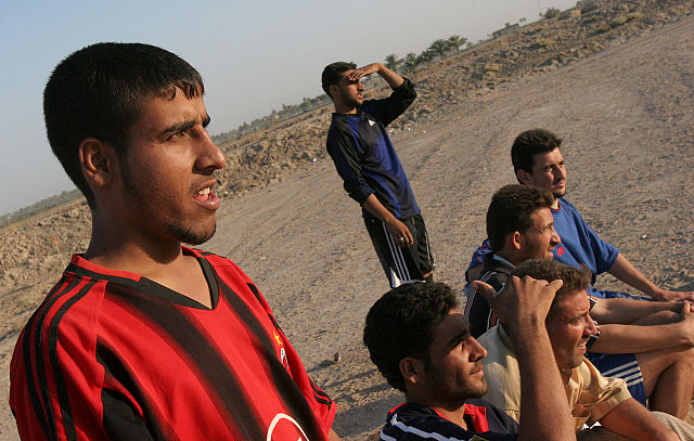 كرة قدم للناشئين في الكرادة الشرقية في عهد عبد الرحمان عارف